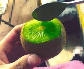 抖音网红韩淑迪吃瓜